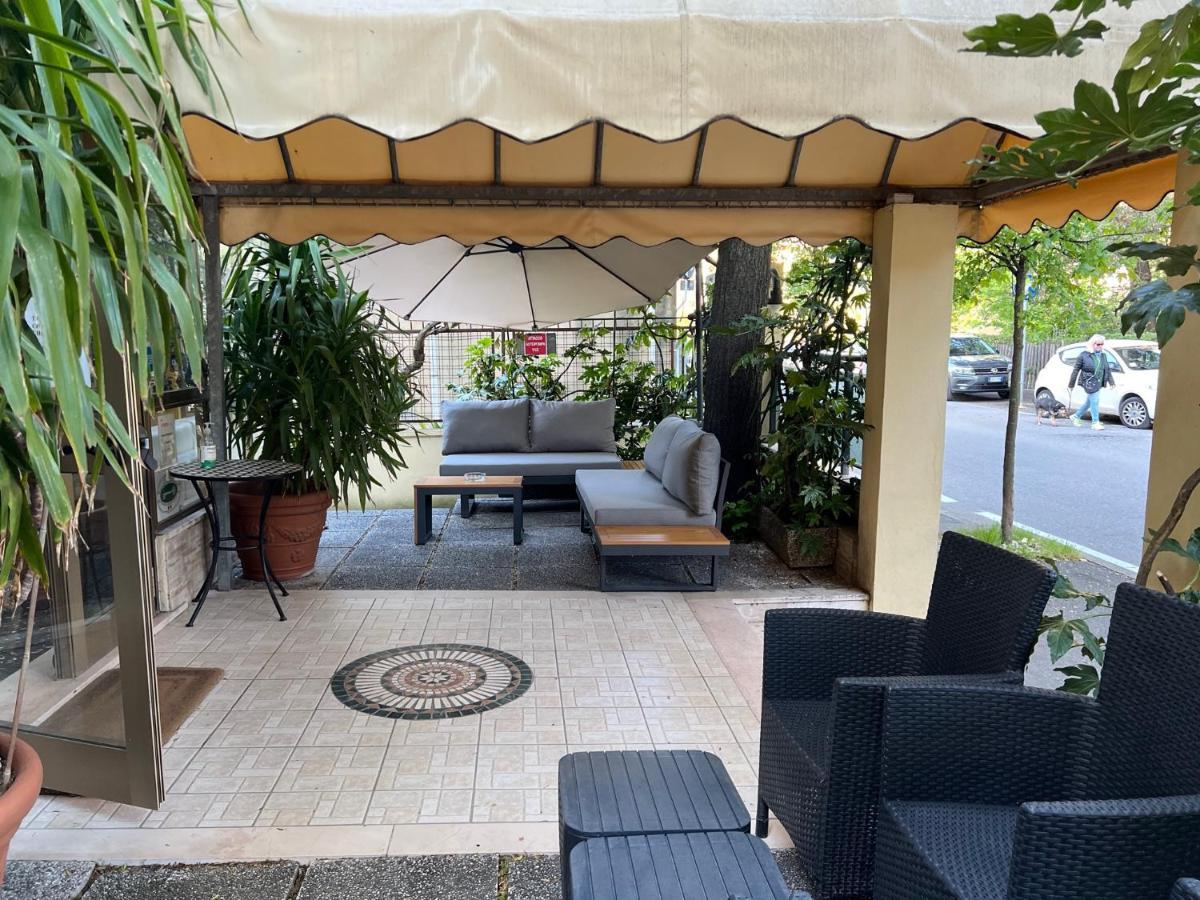 Hotel Athena Pesaro Extérieur photo