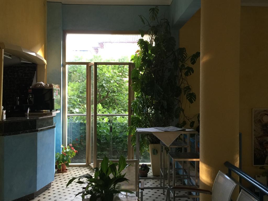 Hotel Athena Pesaro Extérieur photo
